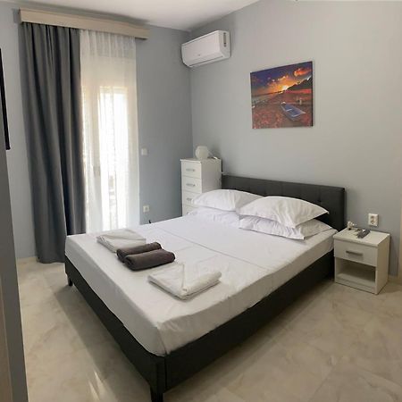 Umbrella Apartment Peraía Esterno foto