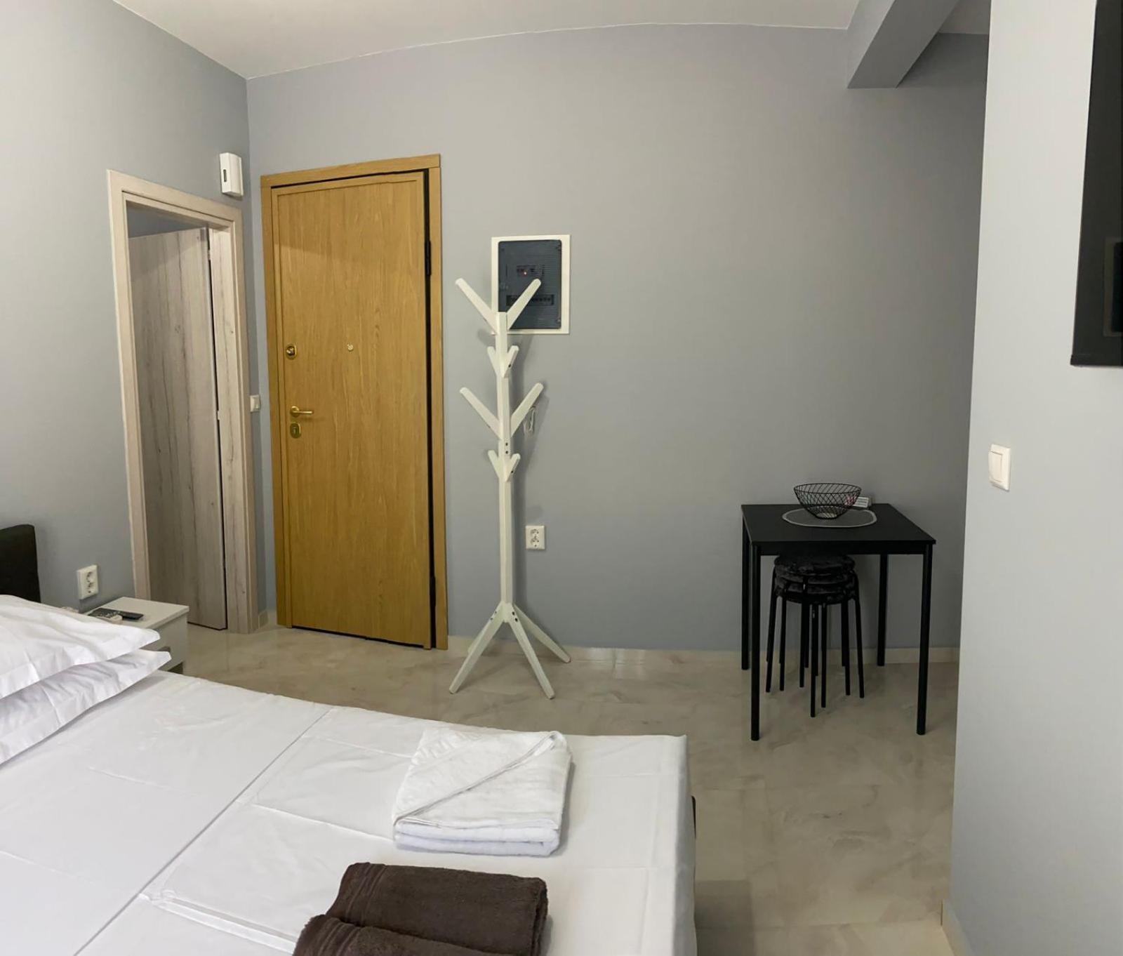 Umbrella Apartment Peraía Esterno foto
